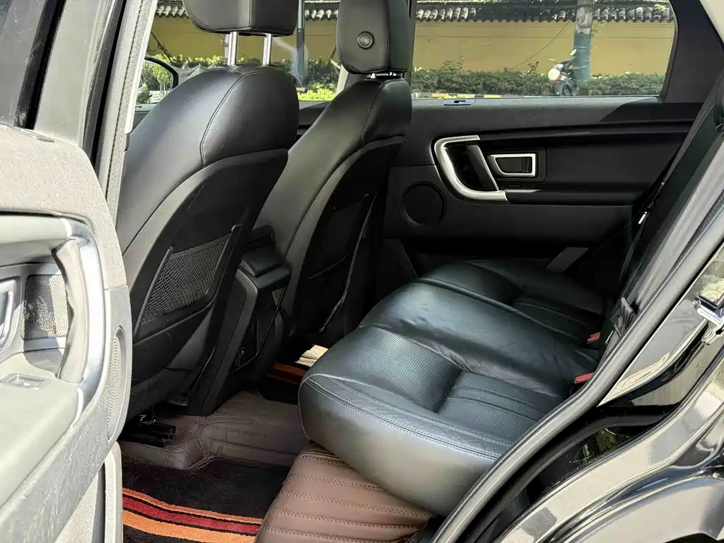 Land Rover Discovery Sport — миниатюра 9