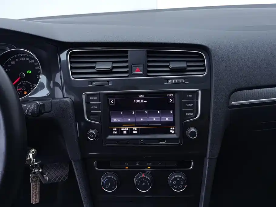 Volkswagen Golf — миниатюра 13