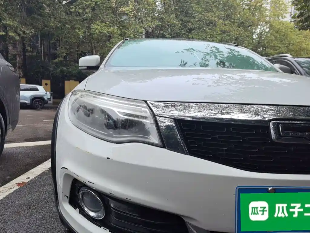 Qoros Qoros 3 — миниатюра 7