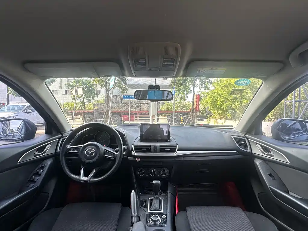 Mazda 3 Axela — миниатюра 5