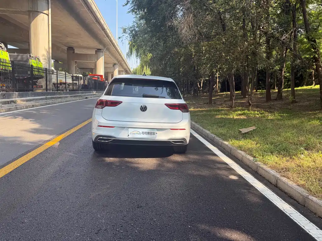 Volkswagen Golf — миниатюра 6
