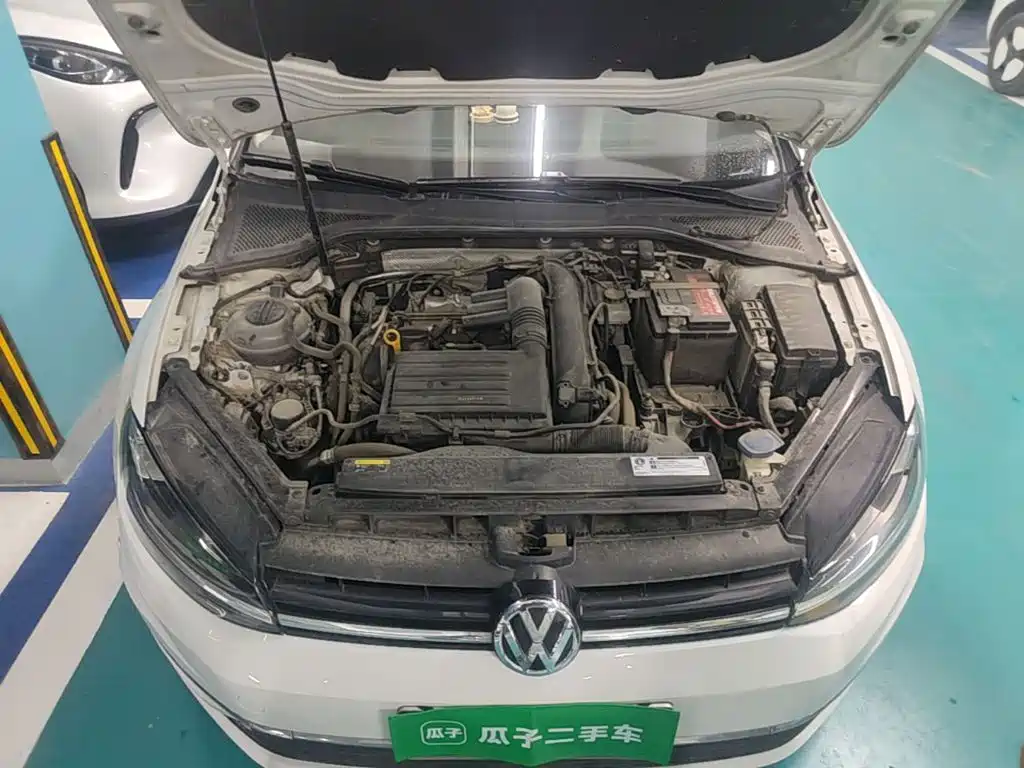 Volkswagen Golf — миниатюра 23