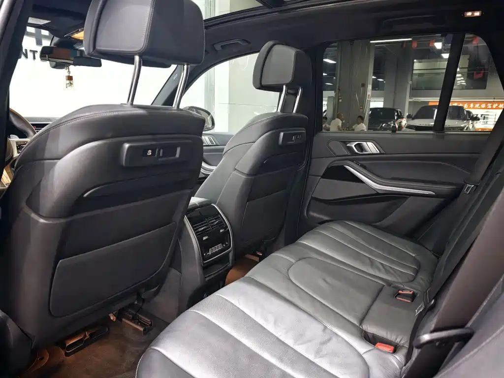 BMW X5 (Import) — миниатюра 8