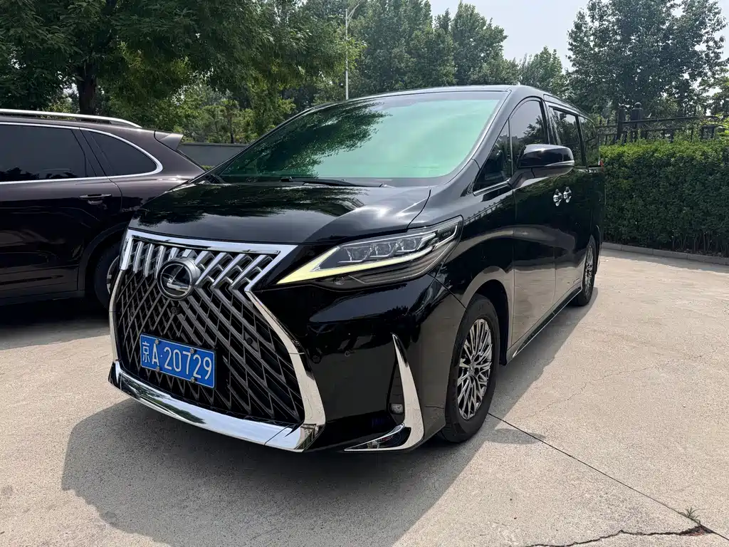 Lexus LM — миниатюра 2