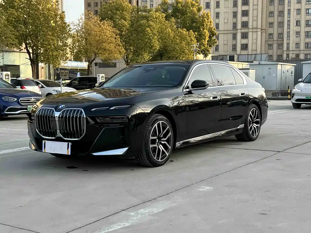 BMW 7 SERIES