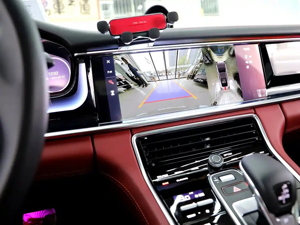 Porsche Panamera — миниатюра 9