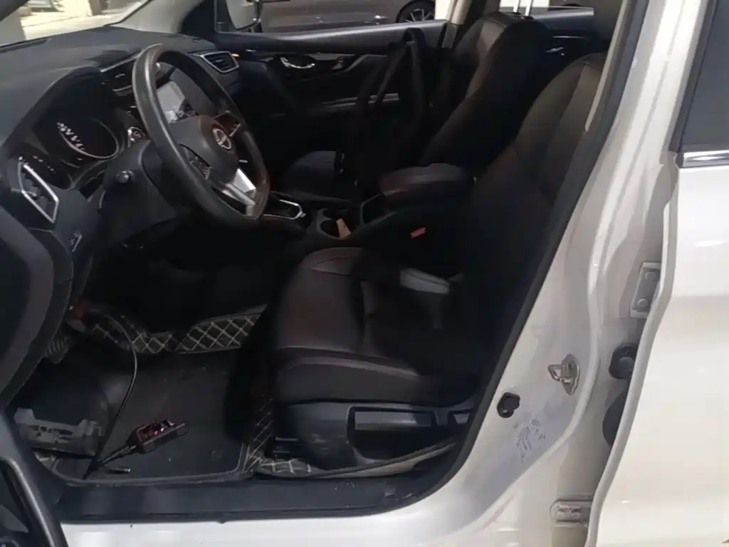 Nissan Qashqai — миниатюра 15