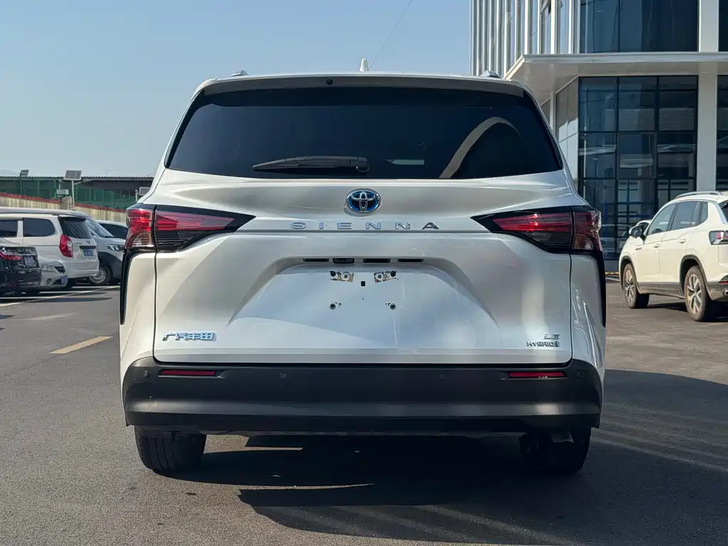 Toyota Sienna 2023 2.5L Comfort