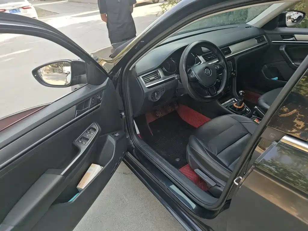 Volkswagen Bora — миниатюра 12