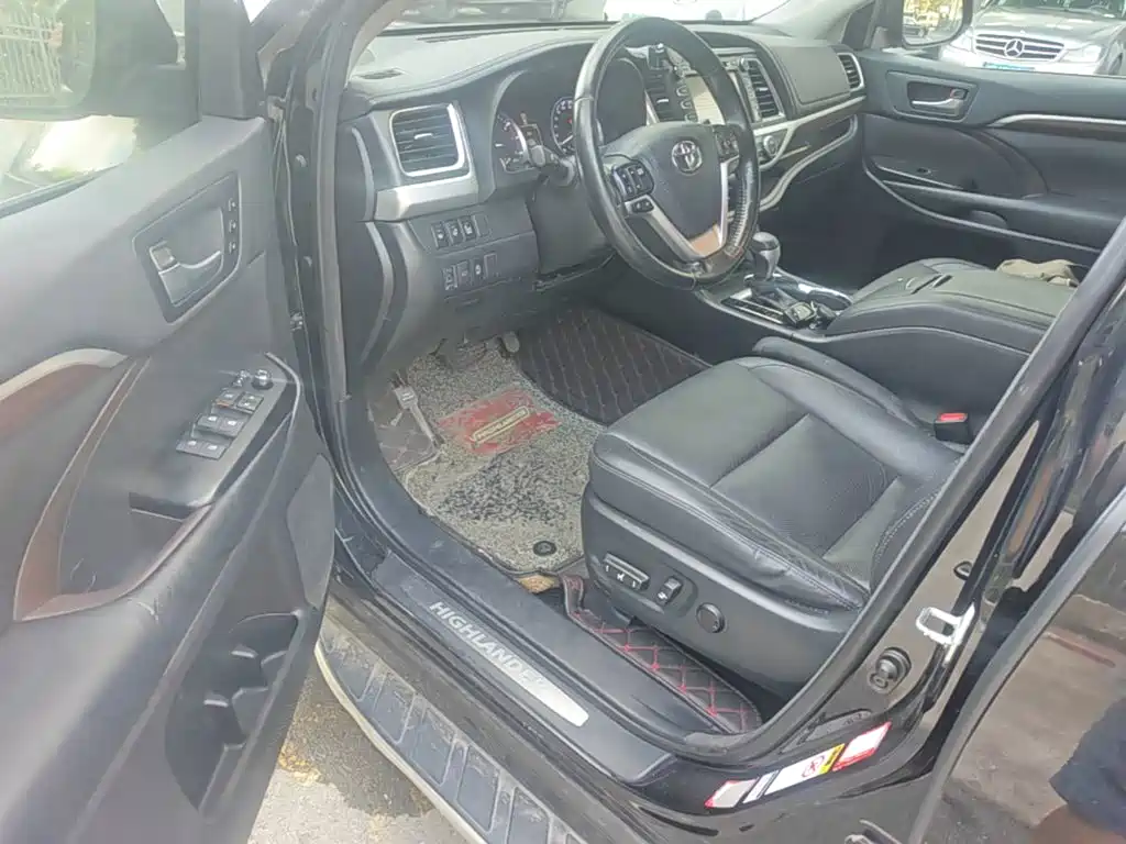 Toyota Highlander — миниатюра 21