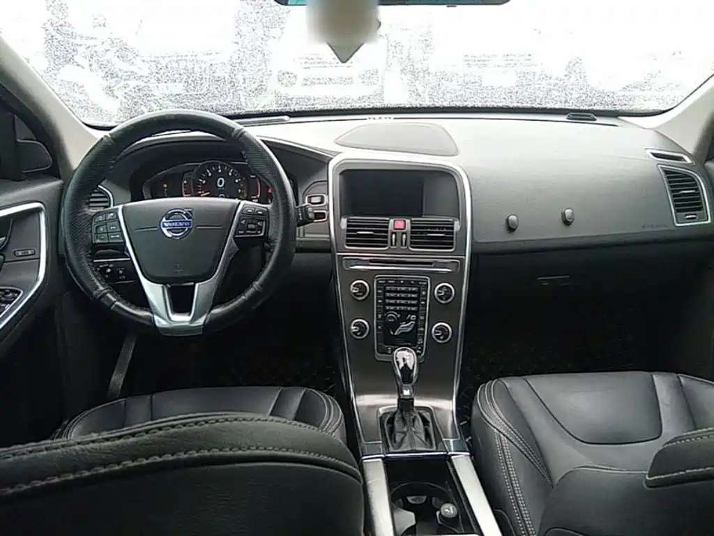 Volvo XC60 — миниатюра 10