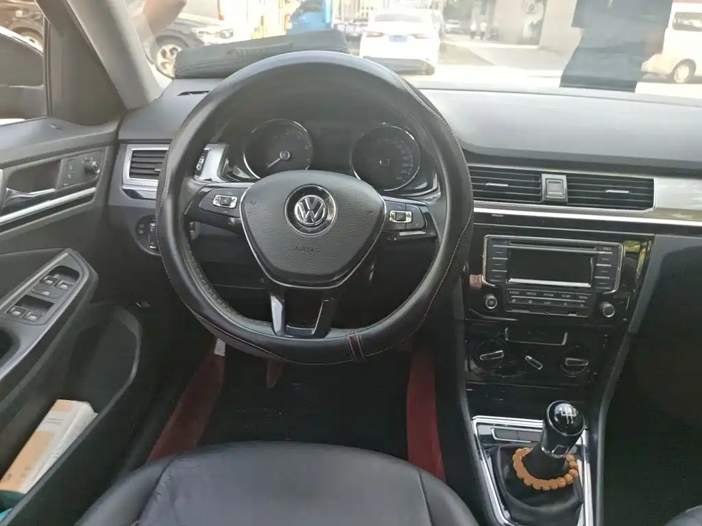 Volkswagen Bora — миниатюра 6