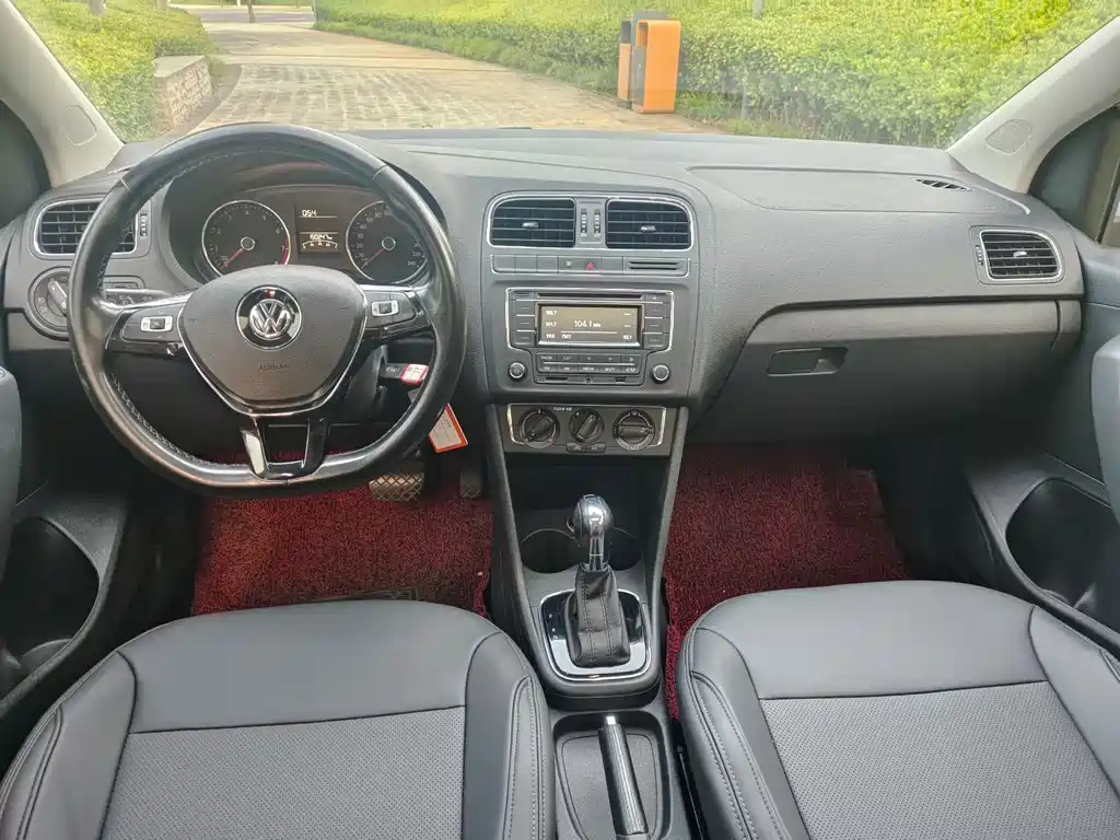 Volkswagen Polo — миниатюра 4