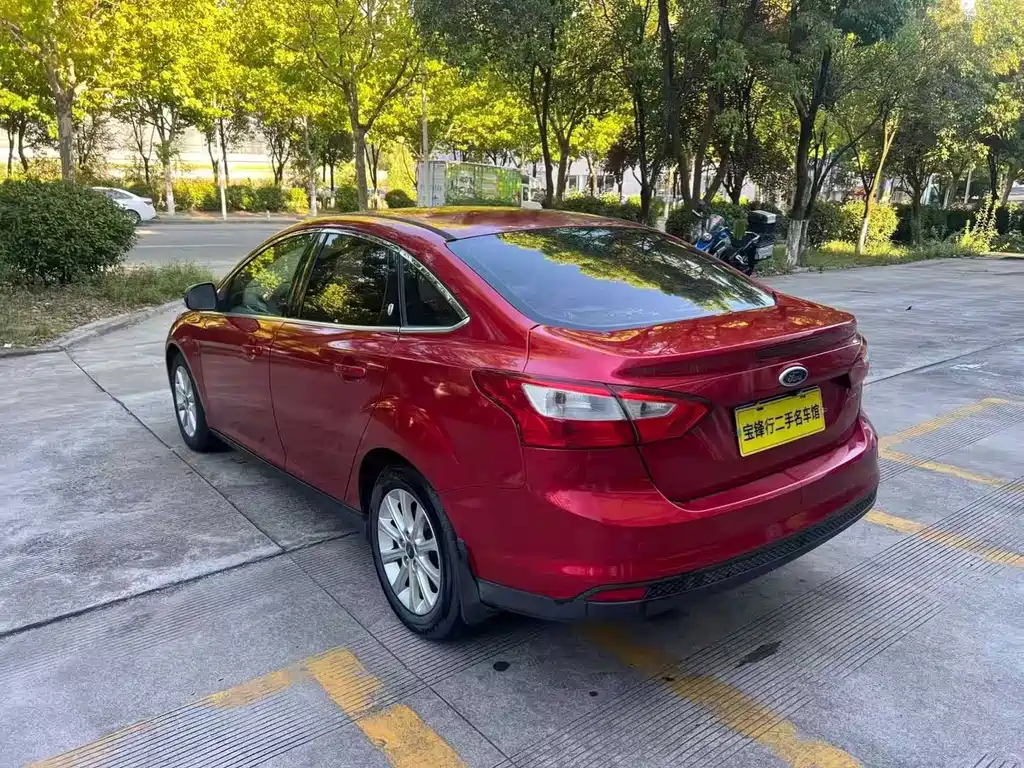 Ford Focus — миниатюра 7