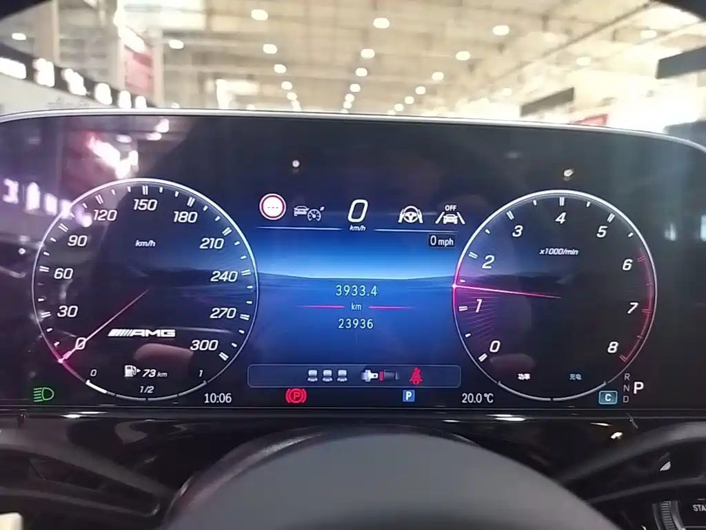 Mercedes-Benz E-Class — миниатюра 12