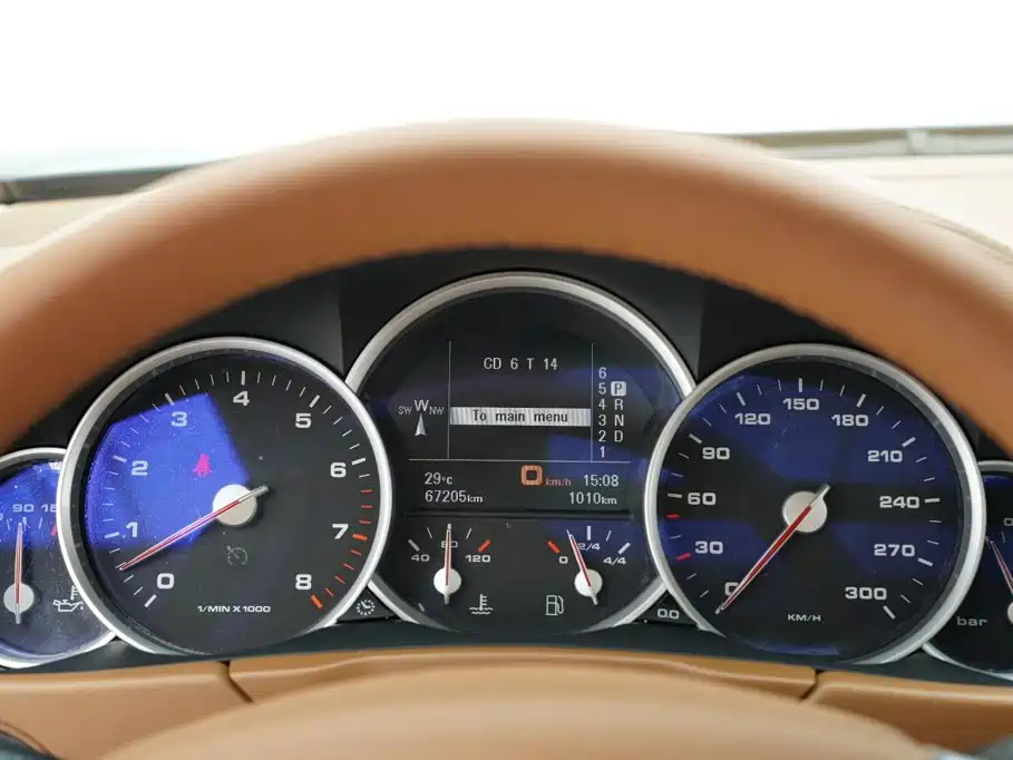 Porsche Cayenne — миниатюра 33