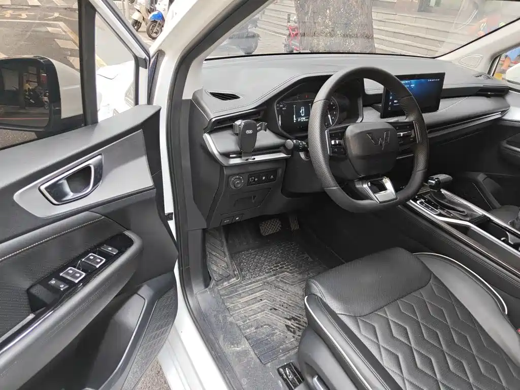 Wuling Jiachen — миниатюра 12