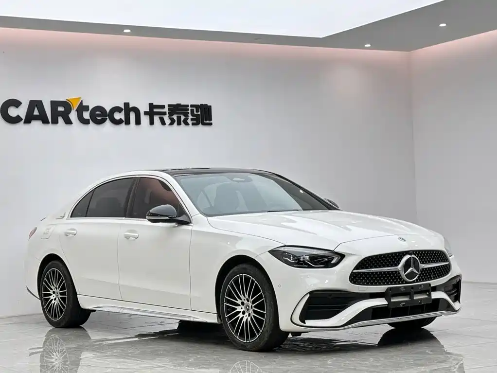 Mercedes-Benz C-Class — миниатюра 6