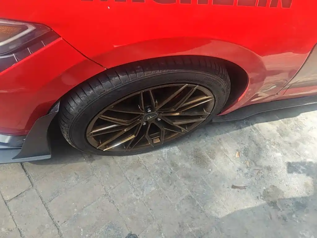 Ford Mustang — миниатюра 23