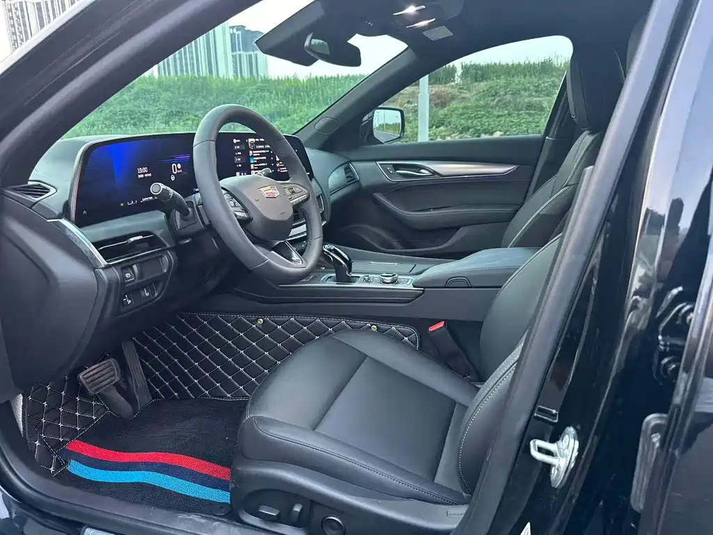 Cadillac CT5 — миниатюра 4