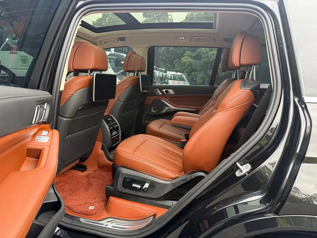 BMW X7 — миниатюра 6