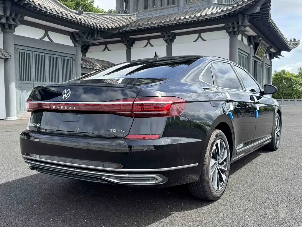 Volkswagen Passat — миниатюра 6