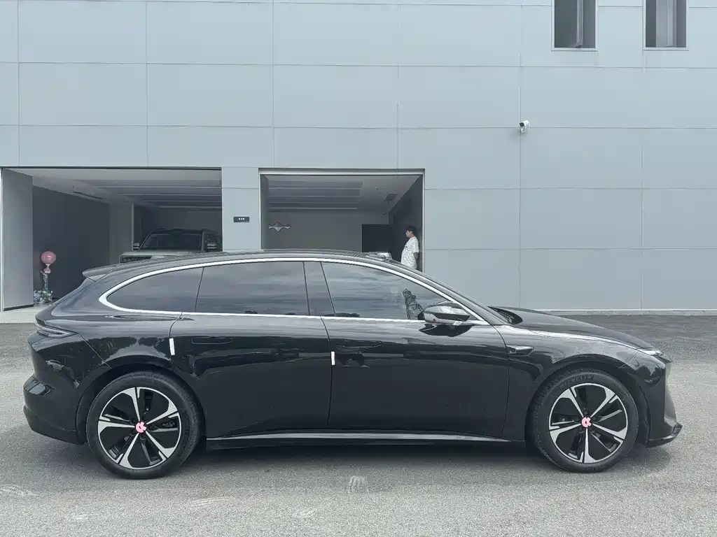 NIO ET5T — миниатюра 4