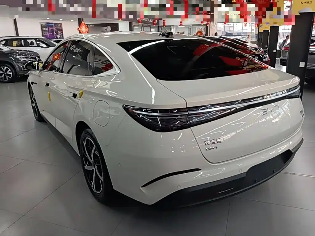 BYD Seal 07 DM-i — миниатюра 5