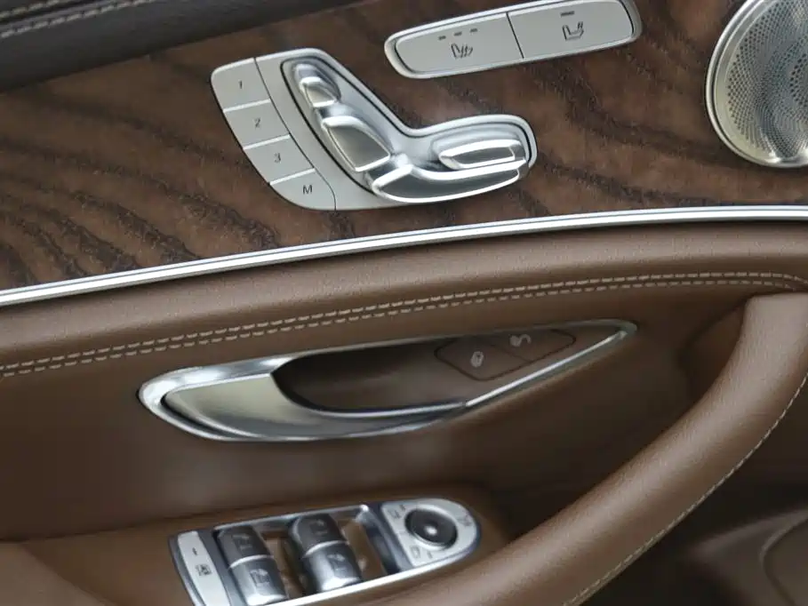 Mercedes-Benz E-Class E 2023 E 300 L Fashion