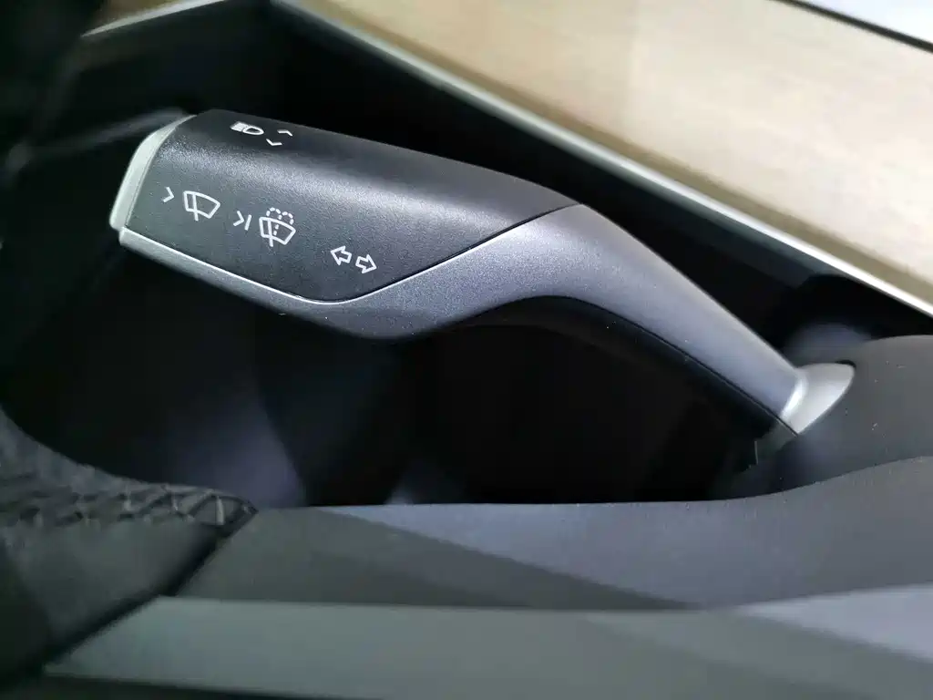 Tesla Model Y — фотографии объявления, Фото 15