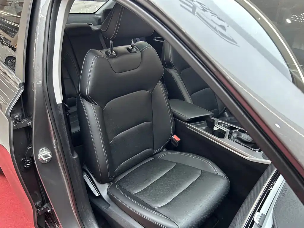Geely Emgrand — миниатюра 31