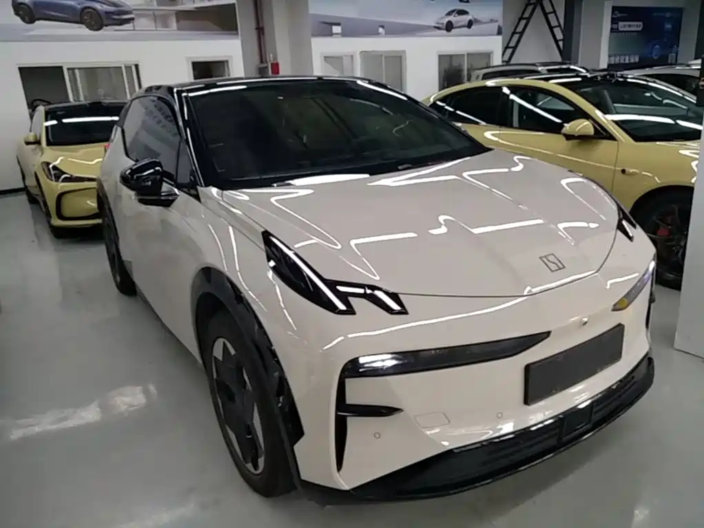 Zeekr X — миниатюра 4