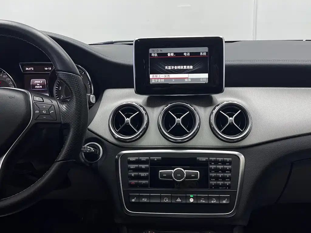 Mercedes-Benz GLA — миниатюра 28