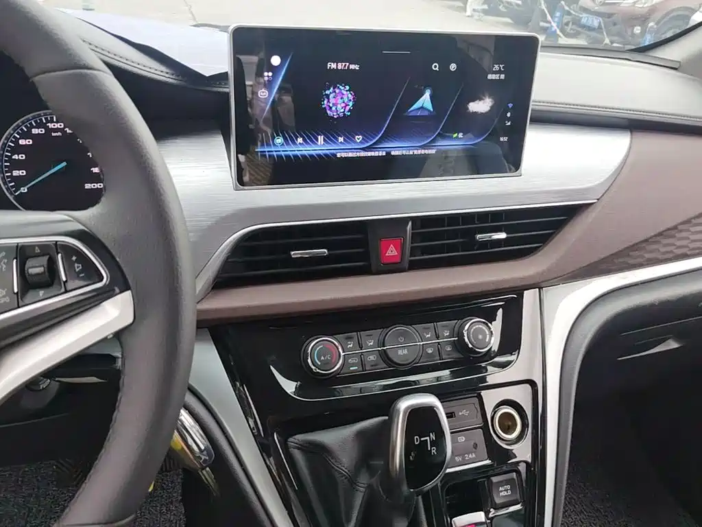 JAC Refine Refine M3 — миниатюра 13