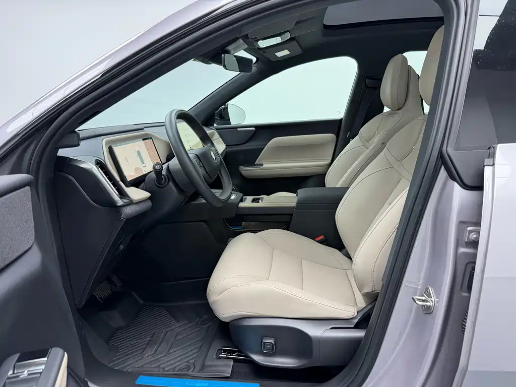 Volvo XC70 PHEV — миниатюра 4