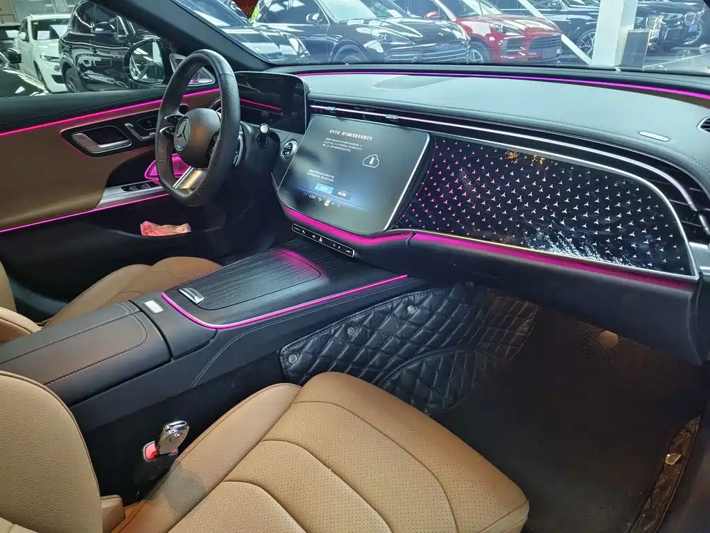 MERCEDES-BENZ E CLASS