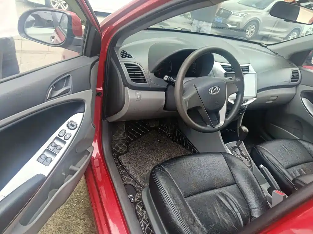 Hyundai Verna — миниатюра 12