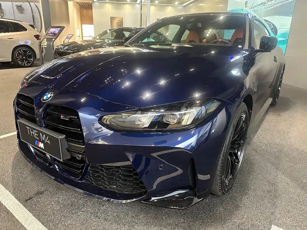 BMW M4 0
