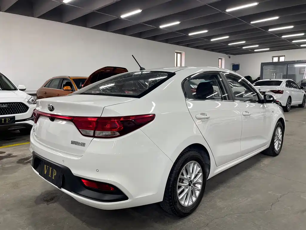 Kia K2 — миниатюра 4
