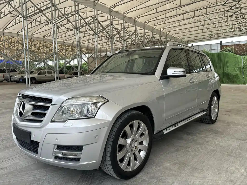 Mercedes-Benz GLK-Class (Import) 2011