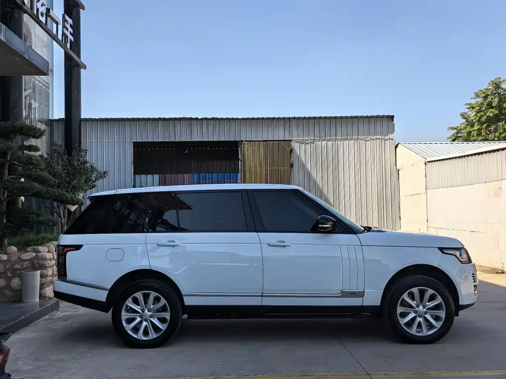Land Rover Range Rover 2016 3.0 SC V6 Vogue Long Wheelbase