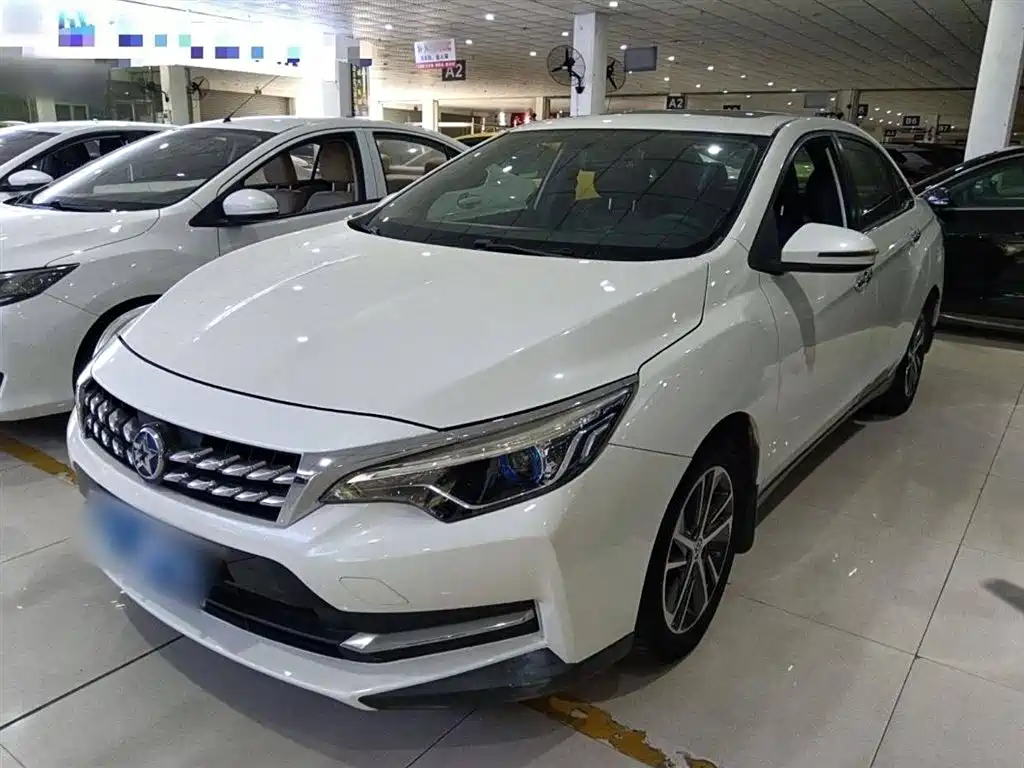 Venucia D60 2017