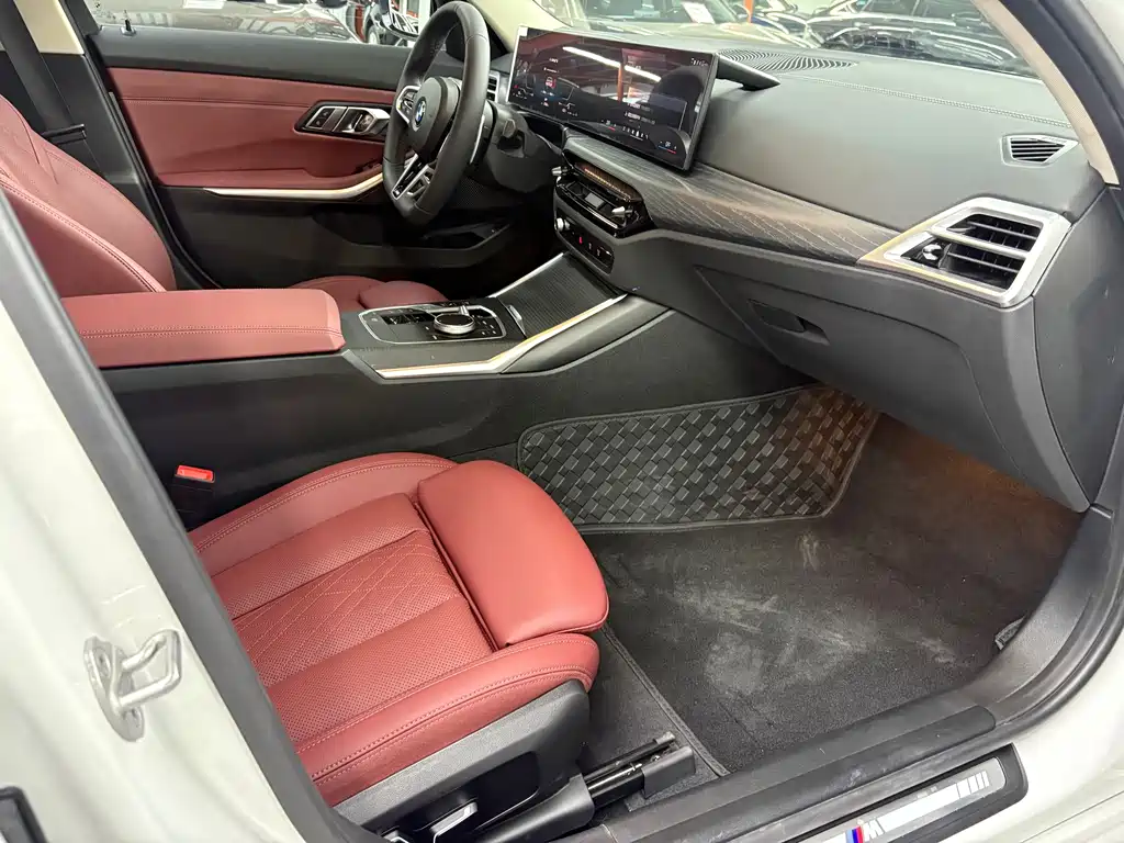 BMW 3 Series — миниатюра 13