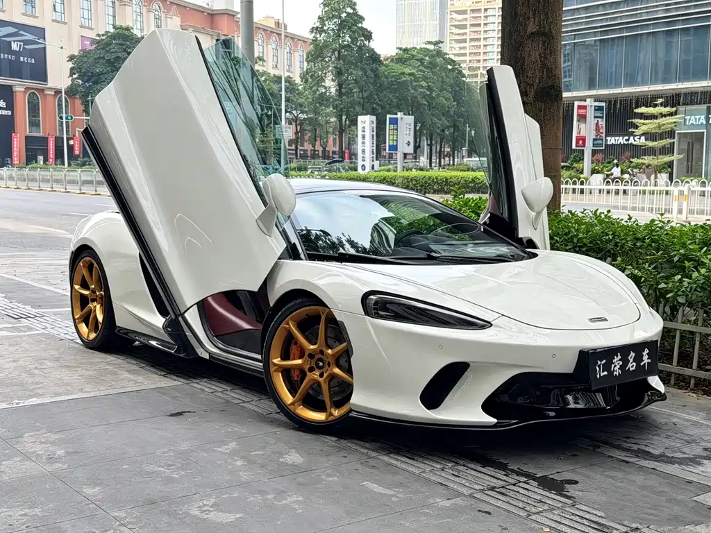 McLaren GT — миниатюра 3