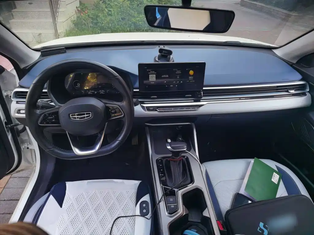 Geely Emgrand — миниатюра 5