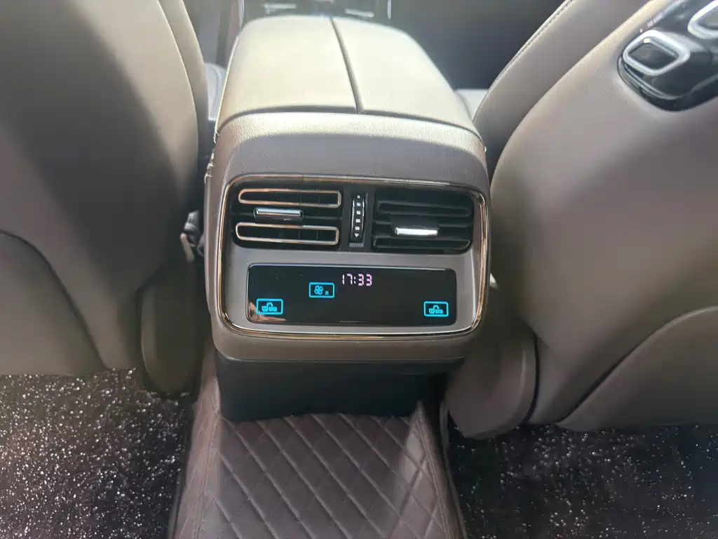 BYD Han — миниатюра 7
