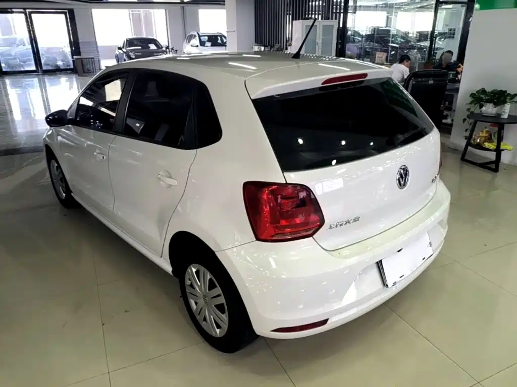 Volkswagen Polo — миниатюра 5