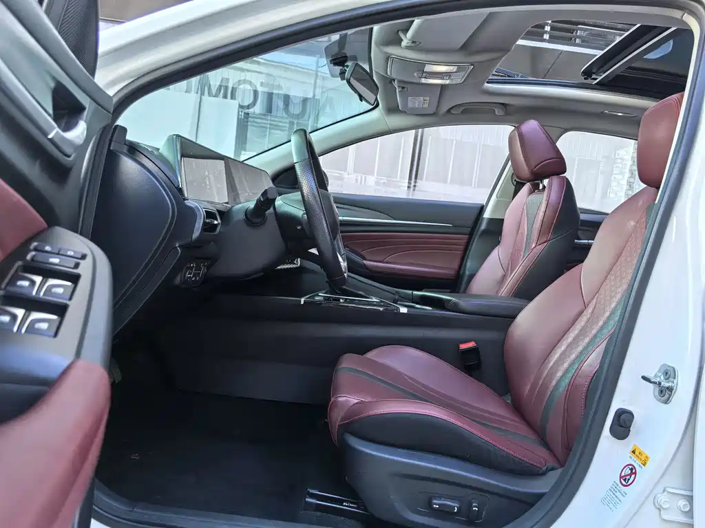 Changan Eado — миниатюра 9