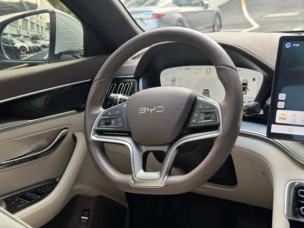 BYD PLUS New Energy — миниатюра 18