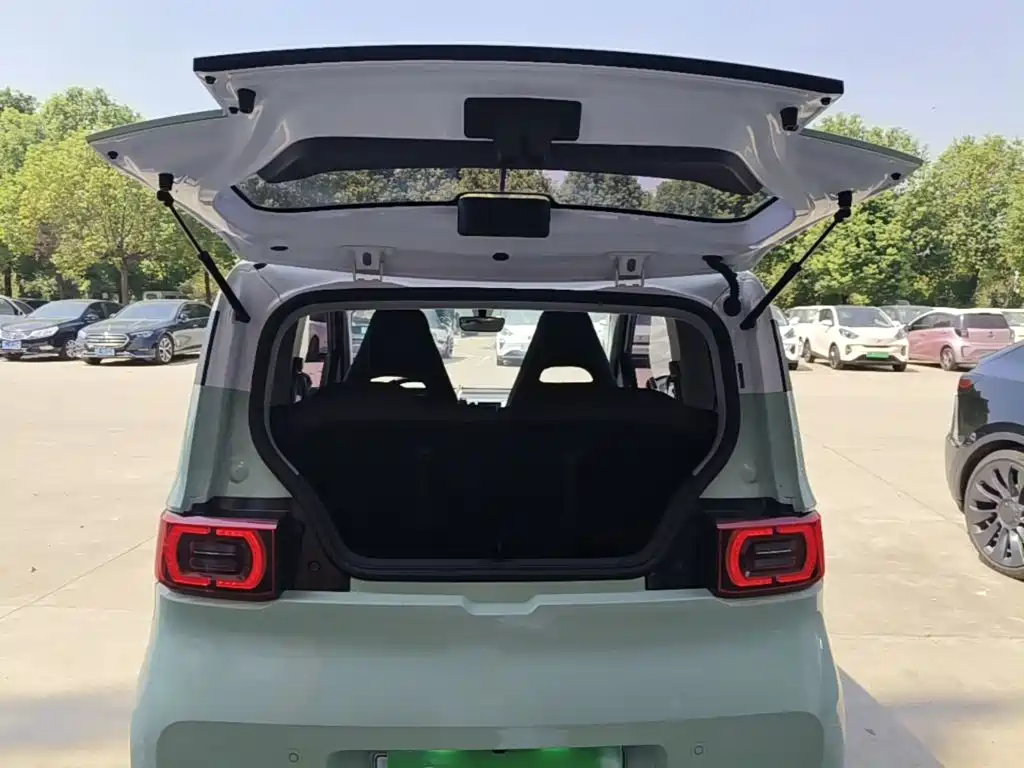 Wuling MINIEV — миниатюра 19